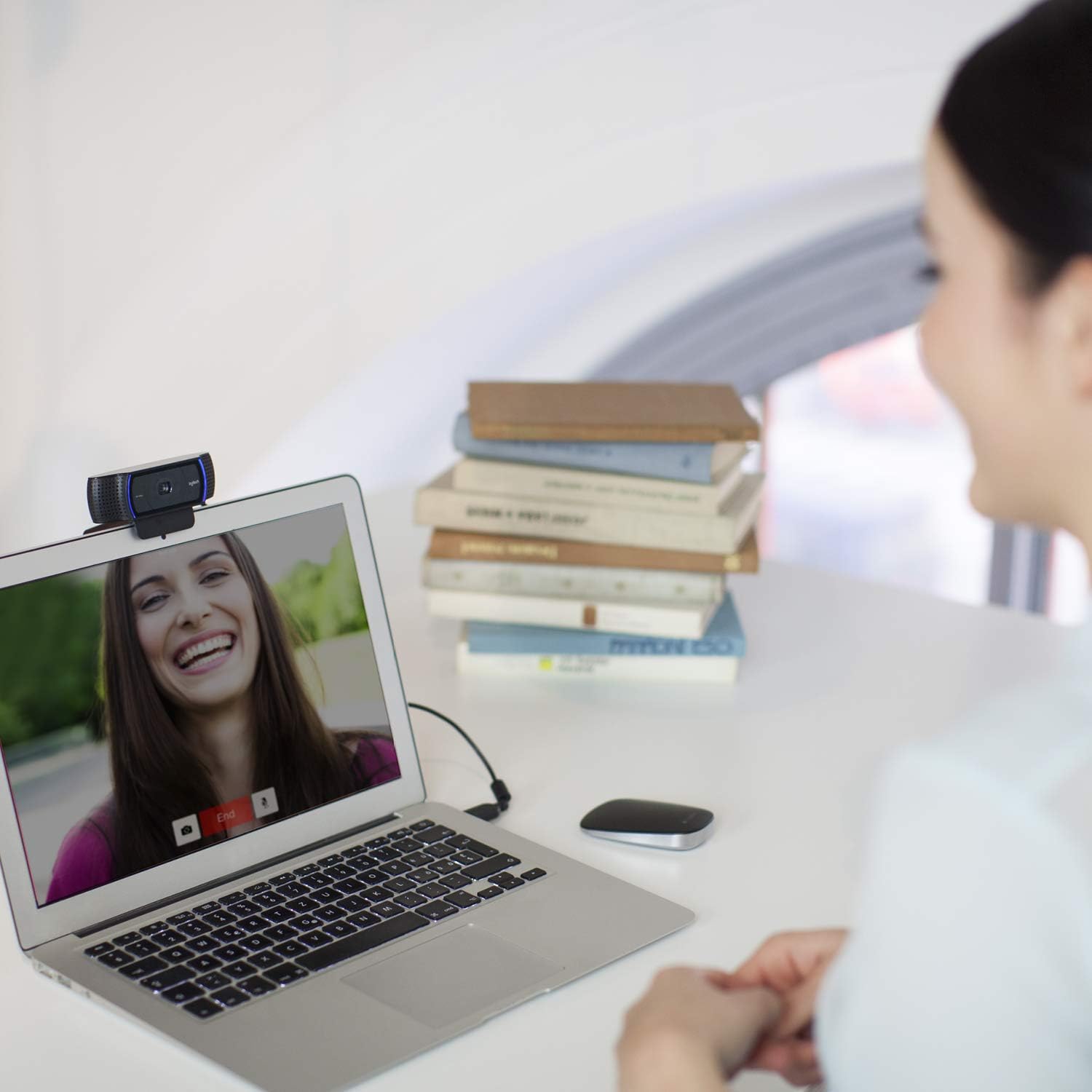 Logitech C920 HD PRO Webcam, Full HD 1080p, 78° field of view, autofocus, clear stereo sound, exposure compensation, USB connection, for Skype, FaceTime, Hangouts, etc., PC/Mac/ChromeOS/Android - Black